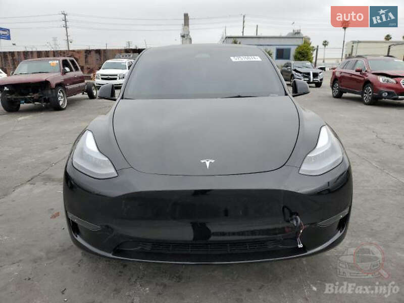Позашляховик / Кросовер Tesla Model Y 2024 в Чорноморську