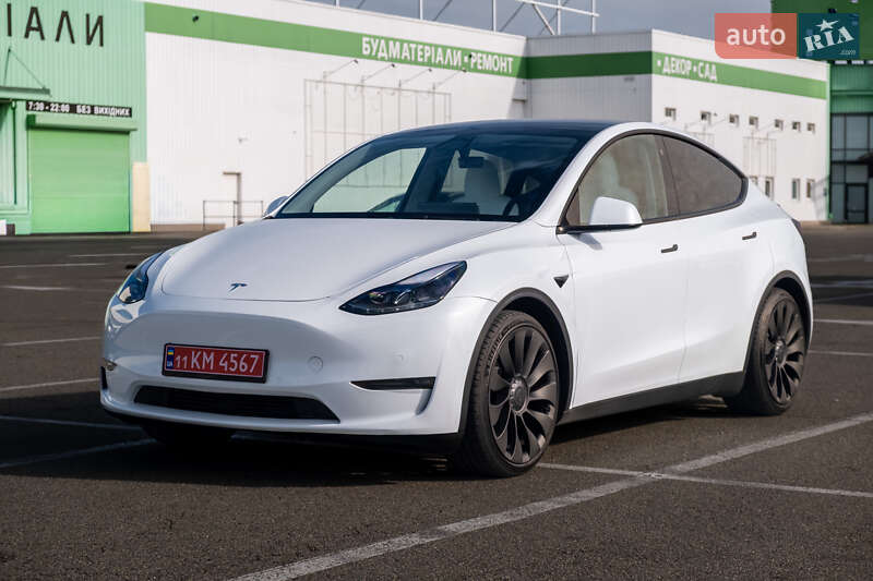 Внедорожник / Кроссовер Tesla Model Y 2022 в Ирпене