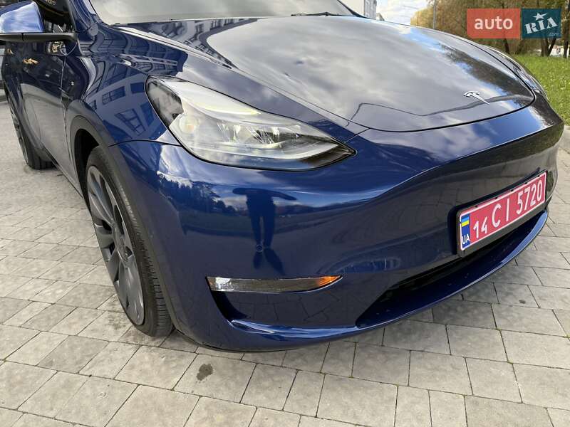 Позашляховик / Кросовер Tesla Model Y 2021 в Львові