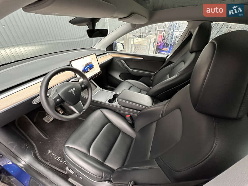 Внедорожник / Кроссовер Tesla Model Y 2023 в Киеве