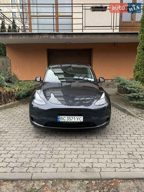 Tesla Model Y 2024 Tesla Model Y 2024