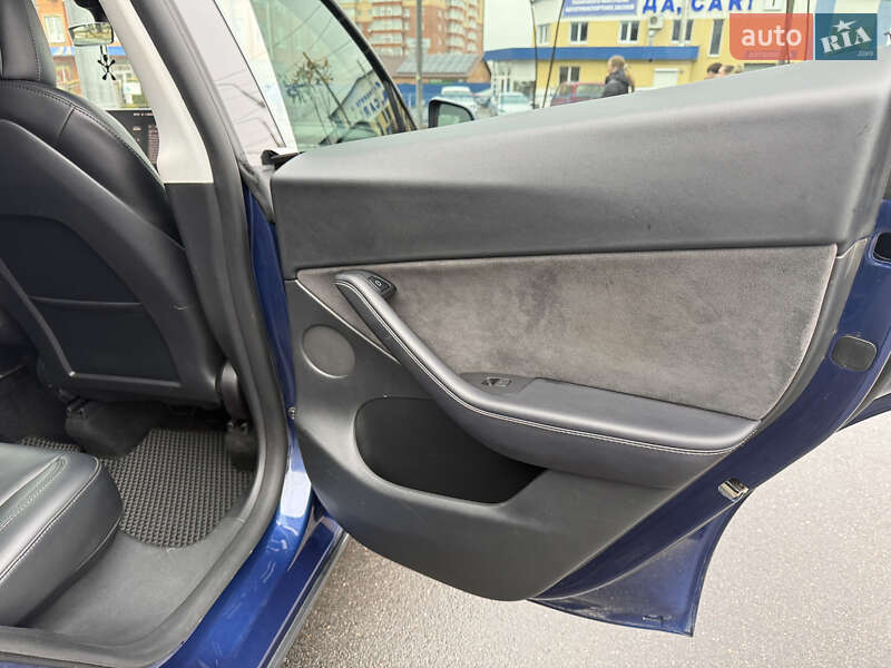 Внедорожник / Кроссовер Tesla Model Y 2022 в Виннице