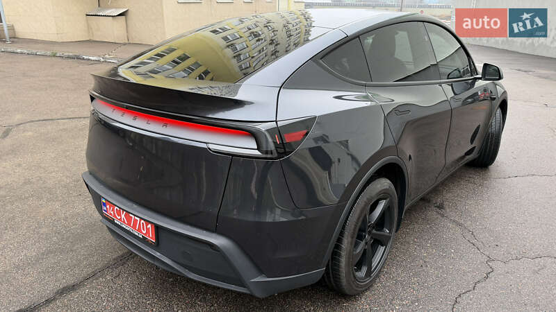 Внедорожник / Кроссовер Tesla Model Y 2025 в Киеве фото 10 Внедорожник / Кроссовер Tesla Model Y 2025 в Киеве