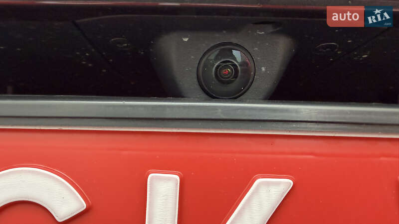 Внедорожник / Кроссовер Tesla Model Y 2025 в Киеве фото 35 Внедорожник / Кроссовер Tesla Model Y 2025 в Киеве