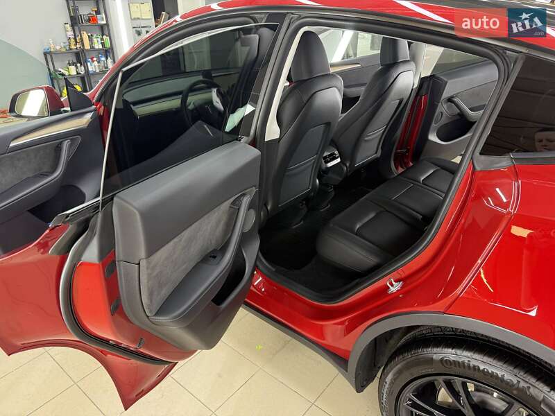 Внедорожник / Кроссовер Tesla Model Y 2022 в Киеве