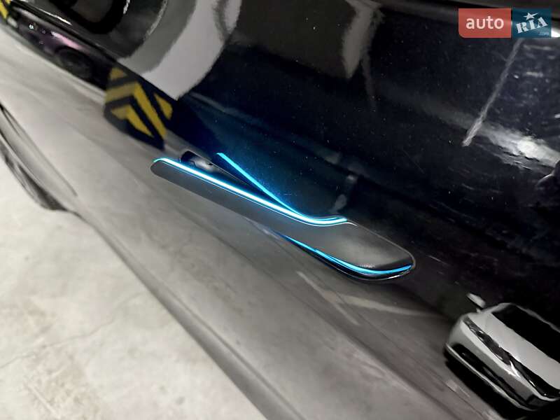 Внедорожник / Кроссовер Tesla Model Y 2023 в Днепре