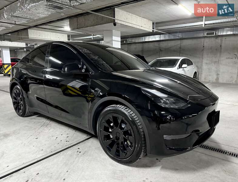 Внедорожник / Кроссовер Tesla Model Y 2023 в Днепре