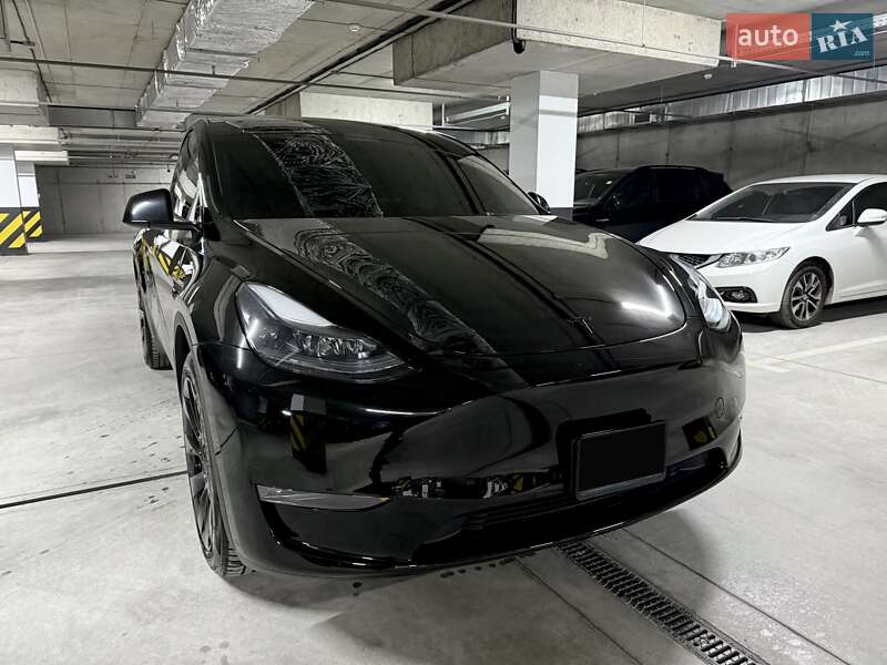 Внедорожник / Кроссовер Tesla Model Y 2023 в Днепре