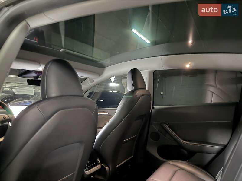 Внедорожник / Кроссовер Tesla Model Y 2023 в Днепре