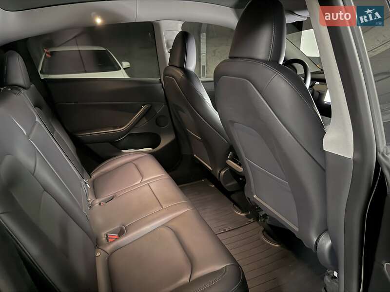 Внедорожник / Кроссовер Tesla Model Y 2023 в Днепре