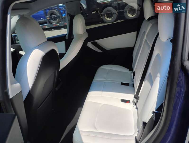 Внедорожник / Кроссовер Tesla Model Y 2020 в Львове