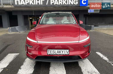 Внедорожник / Кроссовер Tesla Model Y 2025 в Киеве