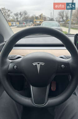 Внедорожник / Кроссовер Tesla Model Y 2021 в Киеве