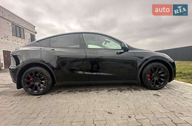 Внедорожник / Кроссовер Tesla Model Y 2021 в Киеве