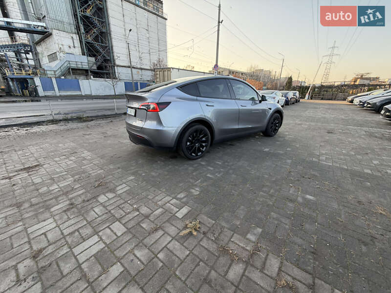 Внедорожник / Кроссовер Tesla Model Y 2024 в Днепре