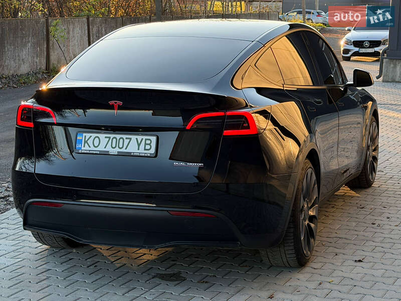 Позашляховик / Кросовер Tesla Model Y 2021 в Ужгороді фото 4 Позашляховик / Кросовер Tesla Model Y 2021 в Ужгороді