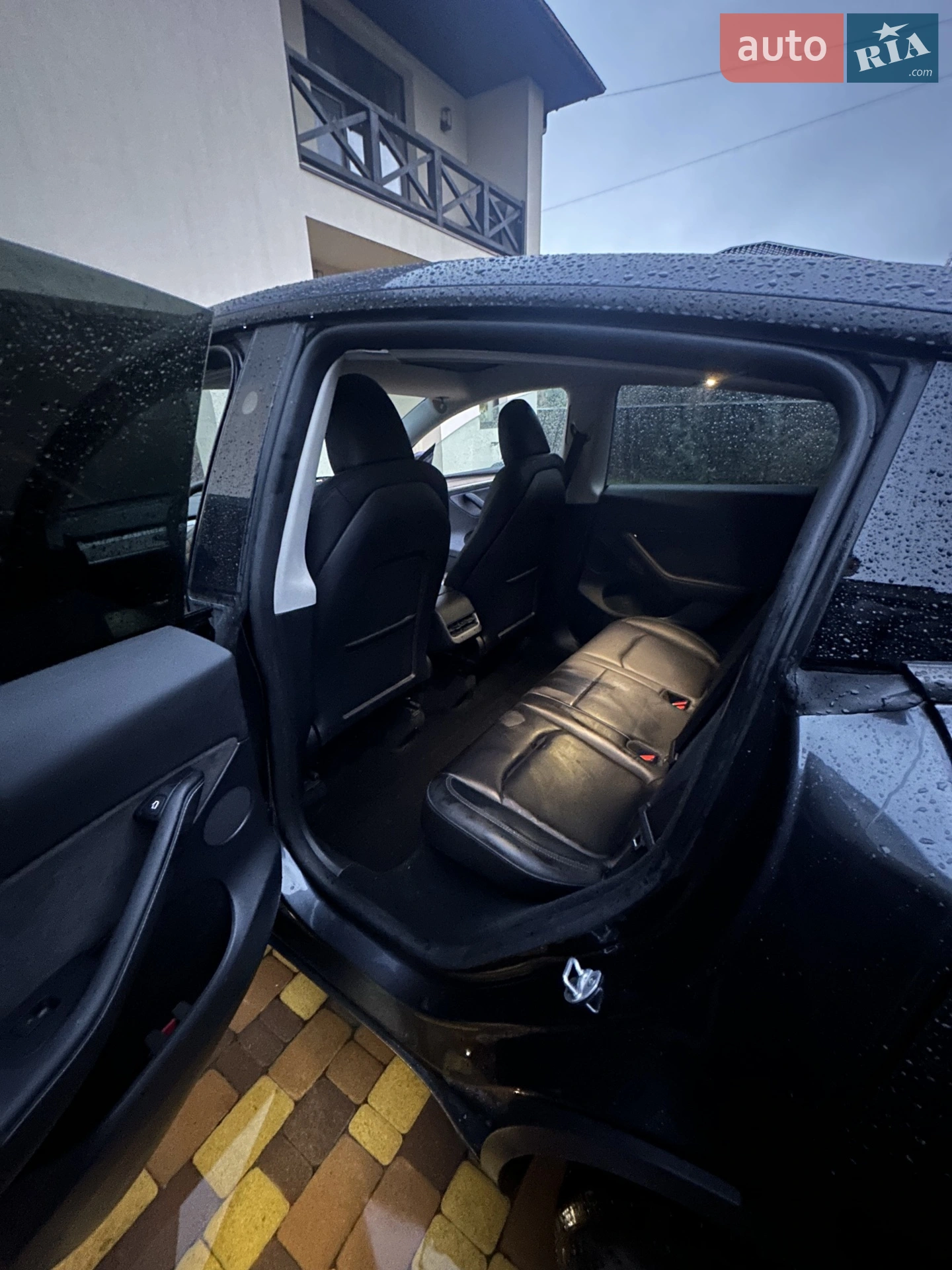 2024 Tesla Model Y - мініатюра 10