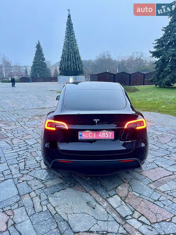 Внедорожник / Кроссовер Tesla Model Y 2023 в Кременчуге