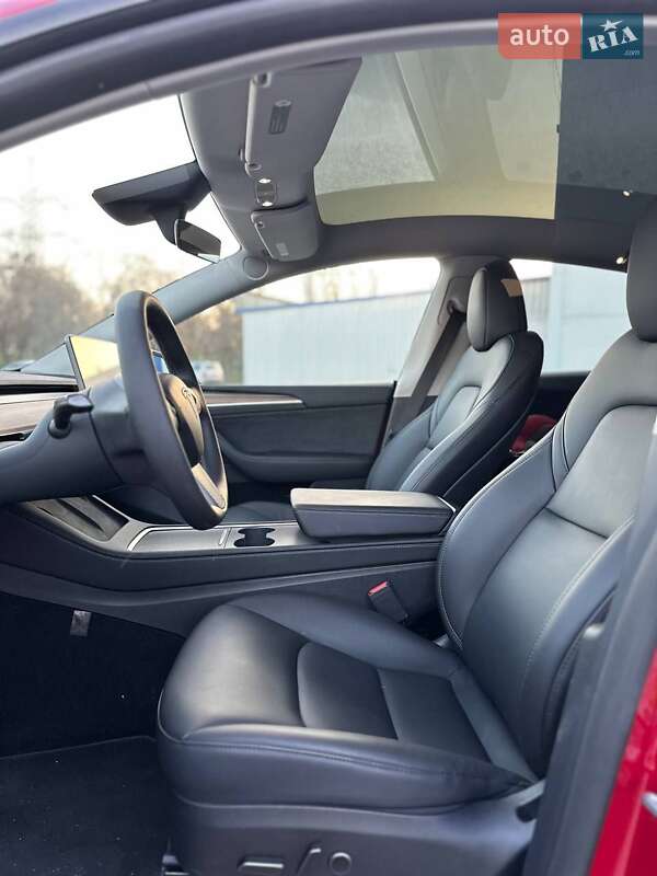 Позашляховик / Кросовер Tesla Model Y 2023 в Дніпрі фото 6 Позашляховик / Кросовер Tesla Model Y 2023 в Дніпрі
