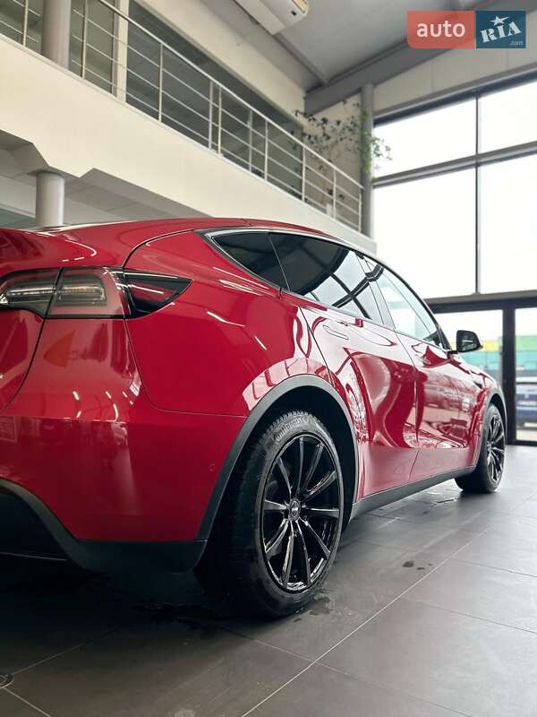 Внедорожник / Кроссовер Tesla Model Y 2020 в Тернополе