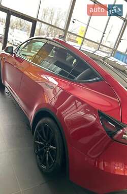Внедорожник / Кроссовер Tesla Model Y 2020 в Тернополе