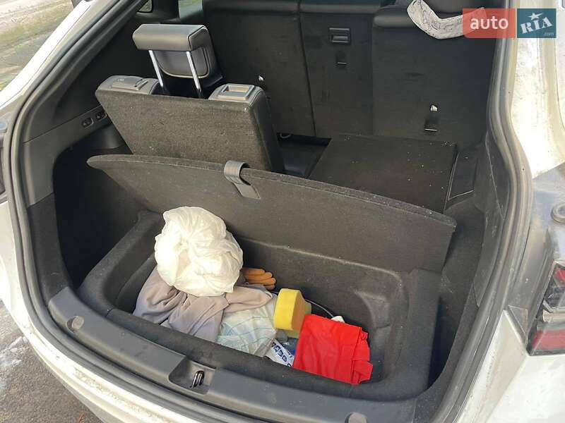 Внедорожник / Кроссовер Tesla Model Y 2022 в Львове фото 8 Внедорожник / Кроссовер Tesla Model Y 2022 в Львове