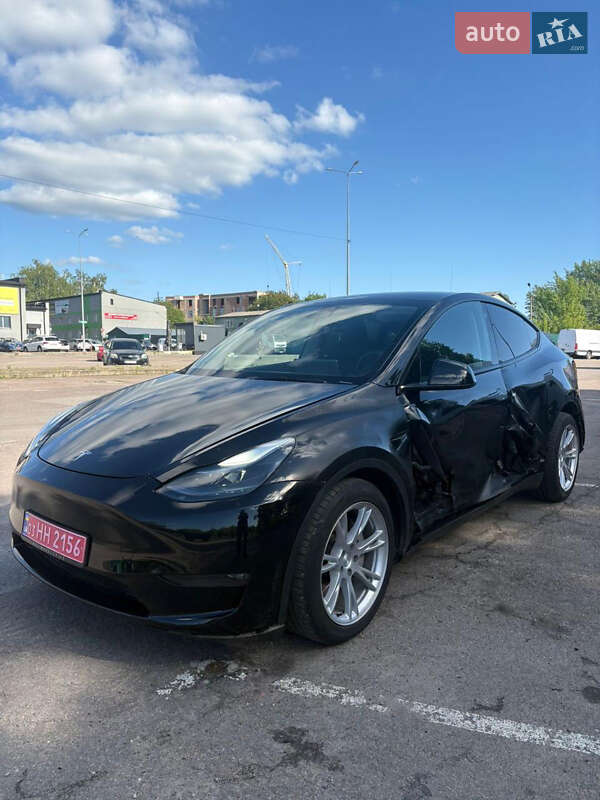 Внедорожник / Кроссовер Tesla Model Y 2022 в Ровно