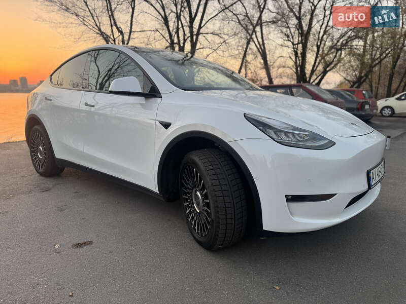 Внедорожник / Кроссовер Tesla Model Y 2021 в Днепре