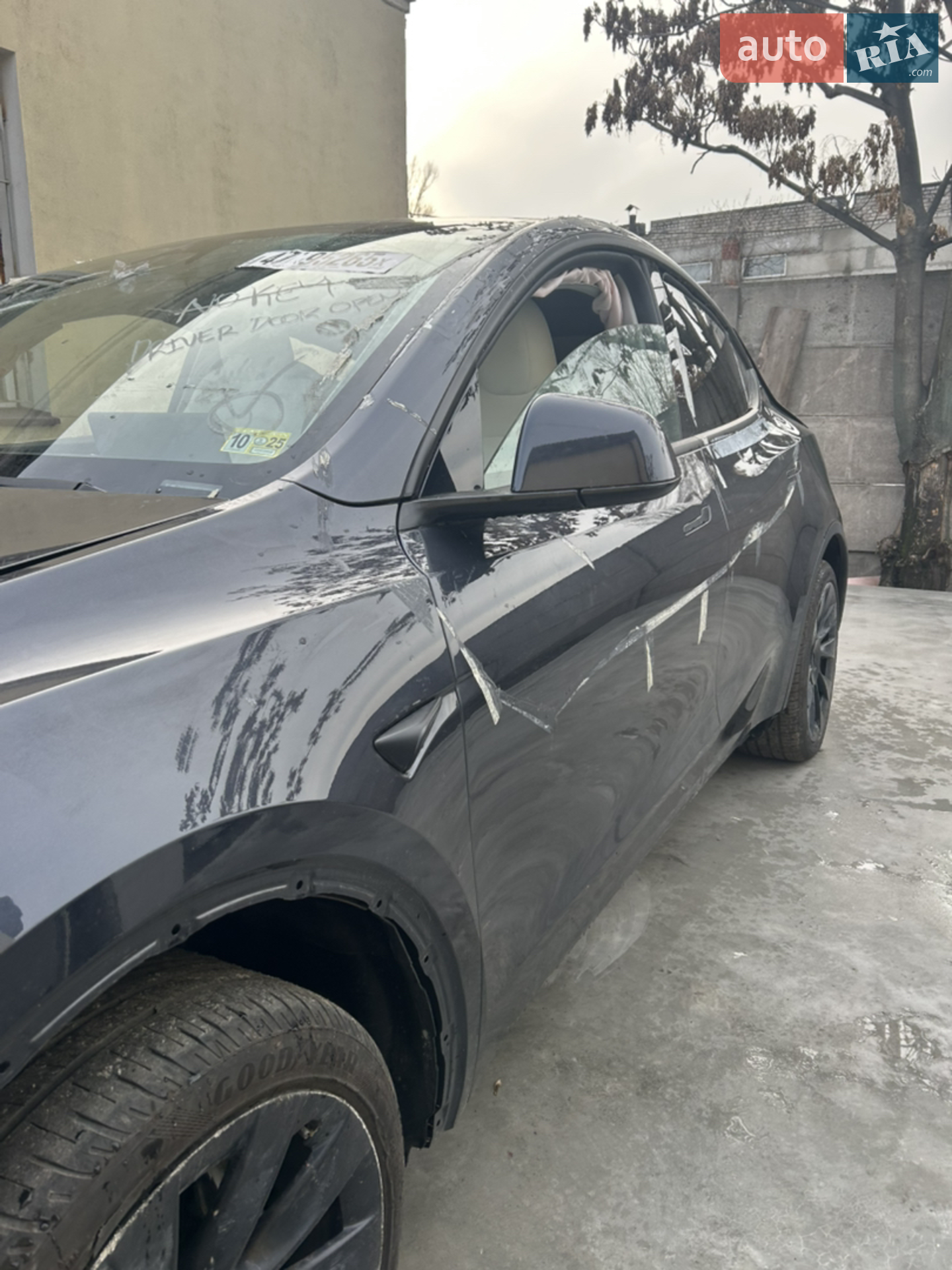 2024 Tesla Model Y - мініатюра 4
