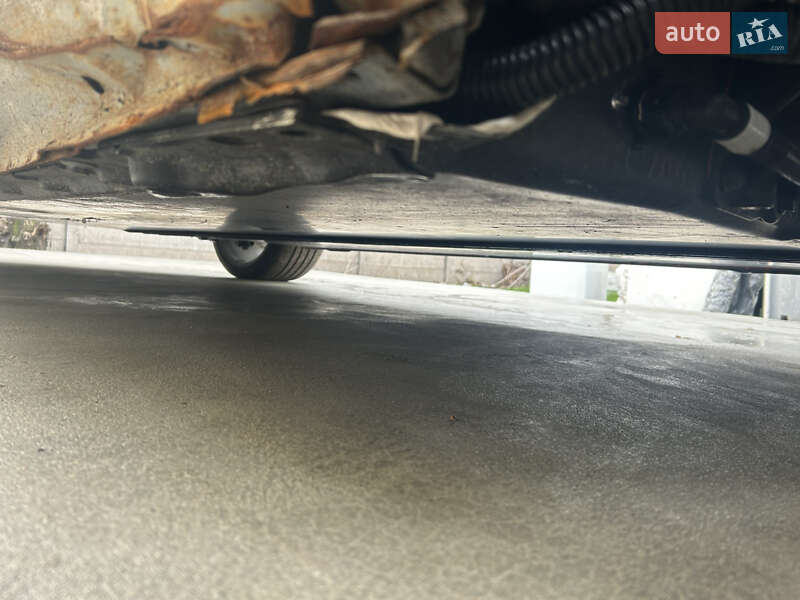 Позашляховик / Кросовер Tesla Model Y 2024 в Дніпрі