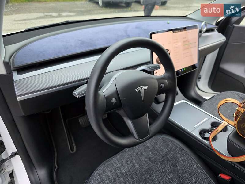 Позашляховик / Кросовер Tesla Model Y 2021 в Львові фото 4 Позашляховик / Кросовер Tesla Model Y 2021 в Львові