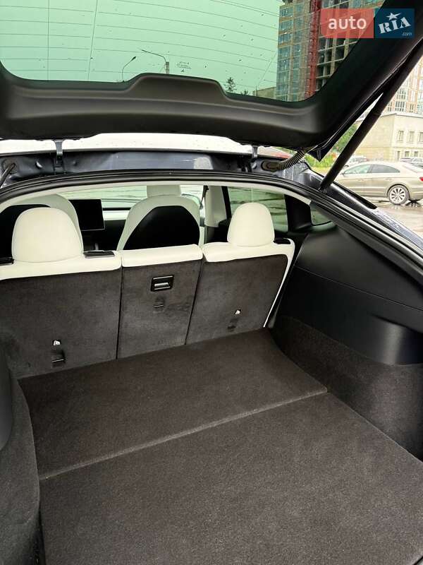 Внедорожник / Кроссовер Tesla Model Y 2022 в Тернополе