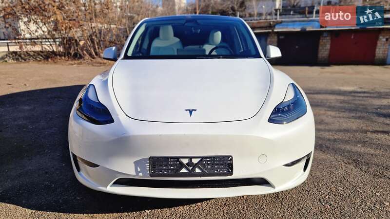 Позашляховик / Кросовер Tesla Model Y 2022 в Києві фото 4 Позашляховик / Кросовер Tesla Model Y 2022 в Києві
