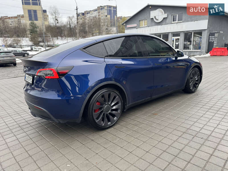 Внедорожник / Кроссовер Tesla Model Y 2021 в Львове