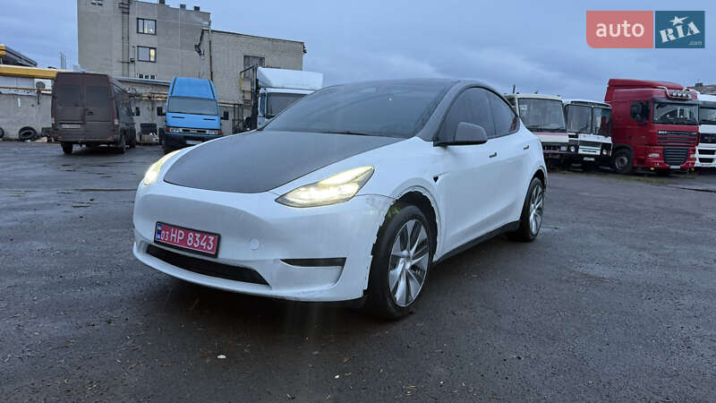 Внедорожник / Кроссовер Tesla Model Y 2024 в Луцке фото 2 Внедорожник / Кроссовер Tesla Model Y 2024 в Луцке