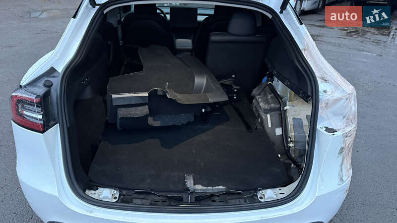 Внедорожник / Кроссовер Tesla Model Y 2024 в Луцке фото 21 Внедорожник / Кроссовер Tesla Model Y 2024 в Луцке