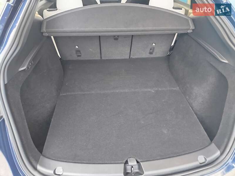 Позашляховик / Кросовер Tesla Model Y 2023 в Києві фото 10 Позашляховик / Кросовер Tesla Model Y 2023 в Києві