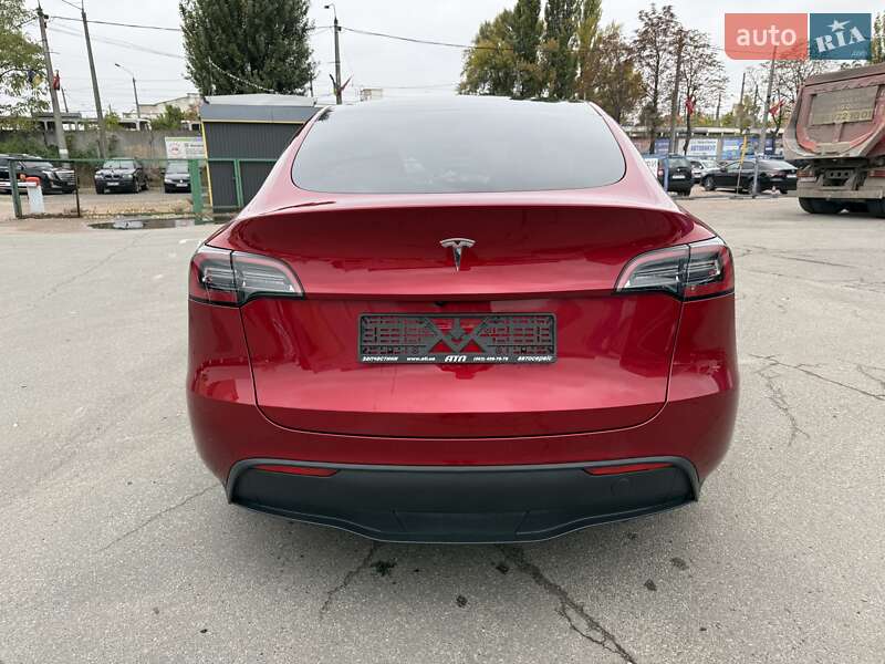 Позашляховик / Кросовер Tesla Model Y 2024 в Києві фото 2 Позашляховик / Кросовер Tesla Model Y 2024 в Києві