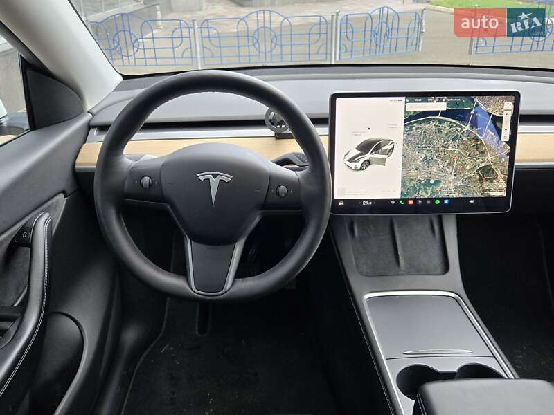 Внедорожник / Кроссовер Tesla Model Y 2022 в Киеве