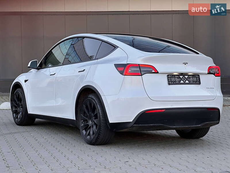 Внедорожник / Кроссовер Tesla Model Y 2022 в Киеве