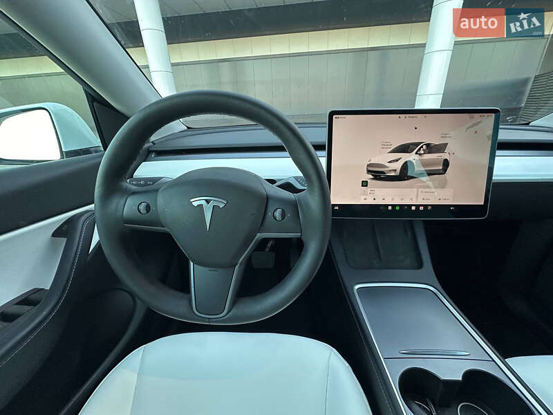 Внедорожник / Кроссовер Tesla Model Y 2022 в Киеве