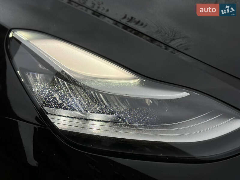 Позашляховик / Кросовер Tesla Model Y 2021 в Коломиї