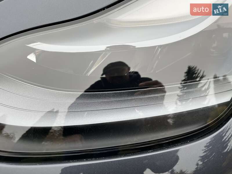 Позашляховик / Кросовер Tesla Model Y 2023 в Тернополі