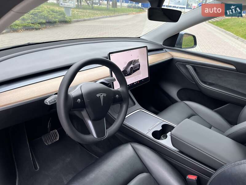 Позашляховик / Кросовер Tesla Model Y 2023 в Тернополі