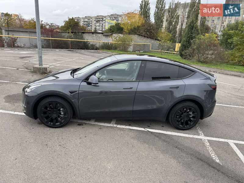Позашляховик / Кросовер Tesla Model Y 2022 в Івано-Франківську
