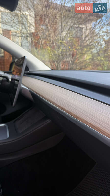 Внедорожник / Кроссовер Tesla Model Y 2023 в Кривом Роге фото 10 Внедорожник / Кроссовер Tesla Model Y 2023 в Кривом Роге