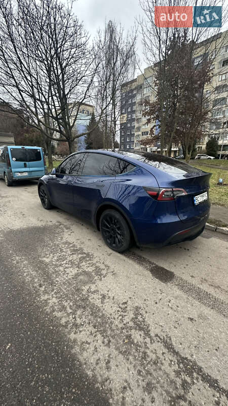 Внедорожник / Кроссовер Tesla Model Y 2023 в Львове