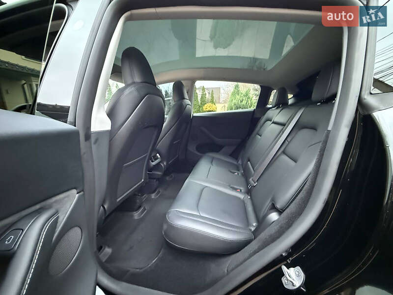 Внедорожник / Кроссовер Tesla Model Y 2023 в Днепре