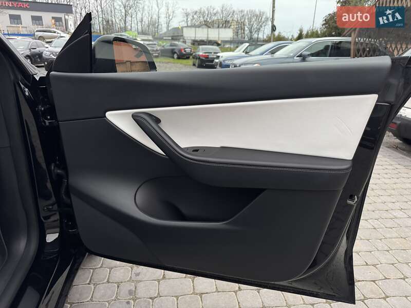 Внедорожник / Кроссовер Tesla Model Y 2022 в Виннице