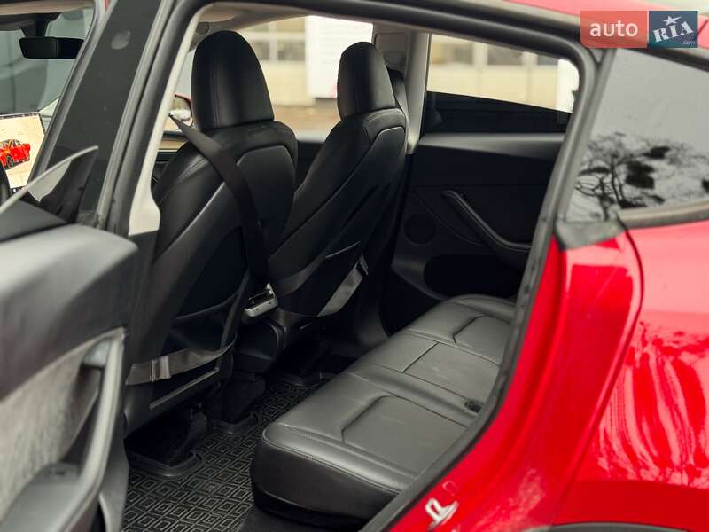 Внедорожник / Кроссовер Tesla Model Y 2023 в Киеве фото 15 Внедорожник / Кроссовер Tesla Model Y 2023 в Киеве